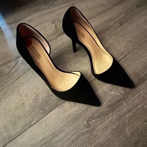 Size 6- Black Michael Kors heels w/ 2 inch heel